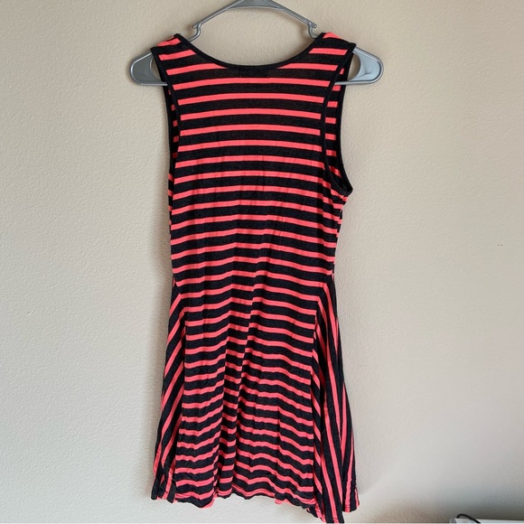 Monteau | Striped Scoop Neck Form Fitting Flowy Bottom Dress Summer Spring - Picture 2 of 3